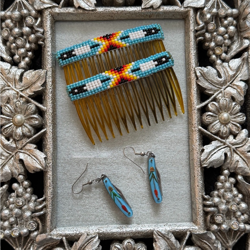 Vibrant Native American?Hand Beaded Hair Combs & Real Knife Earrings 🤚 Painted